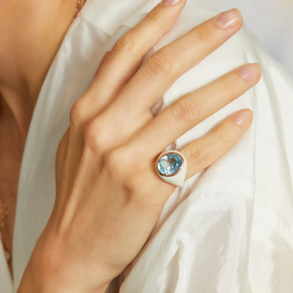 Anello Mon Chevalier - Smalto bianco e pietra Topazio Azzurro
