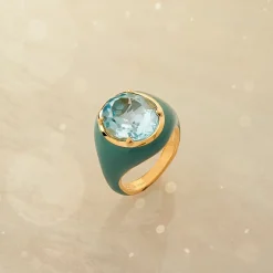 Anello Mon Chevalier - Smalto verde e pietra Topazio Azzurro
